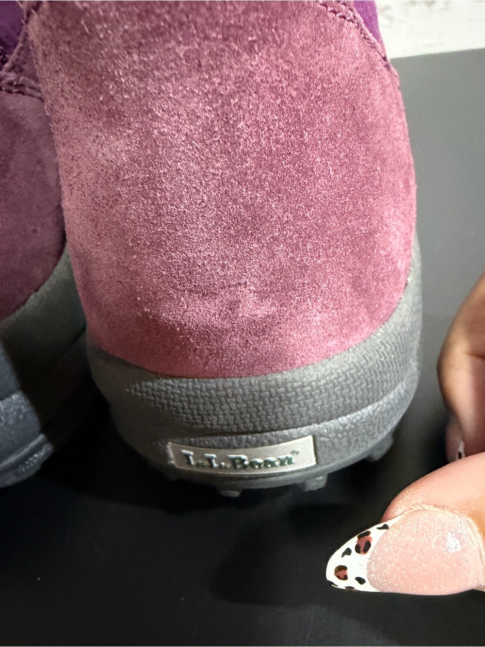 L.L.Bean Women's 8M Suede
Winter Boots Burgundy Purple
Warm Outdoor Boots - Picture 8 of 13
